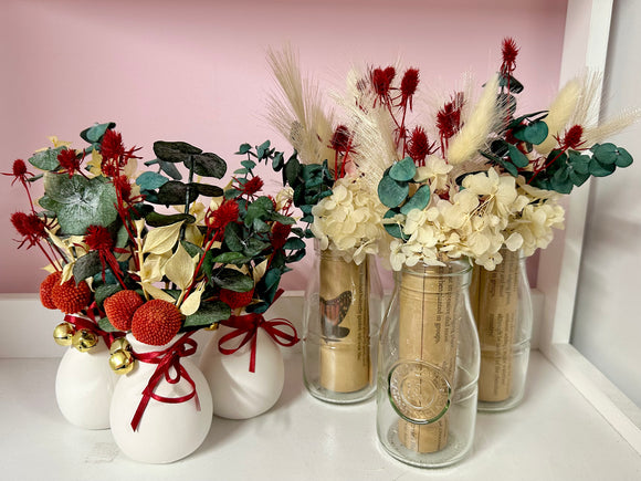 Mini Preserved Flower Arrangement - Christmas